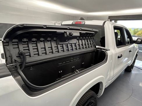 New 2026 RAM 1500 Laramie AWD/4WD image 36