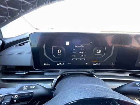 New 2026 Kia Carnival SX w/ SX Dark Edition Package image 14