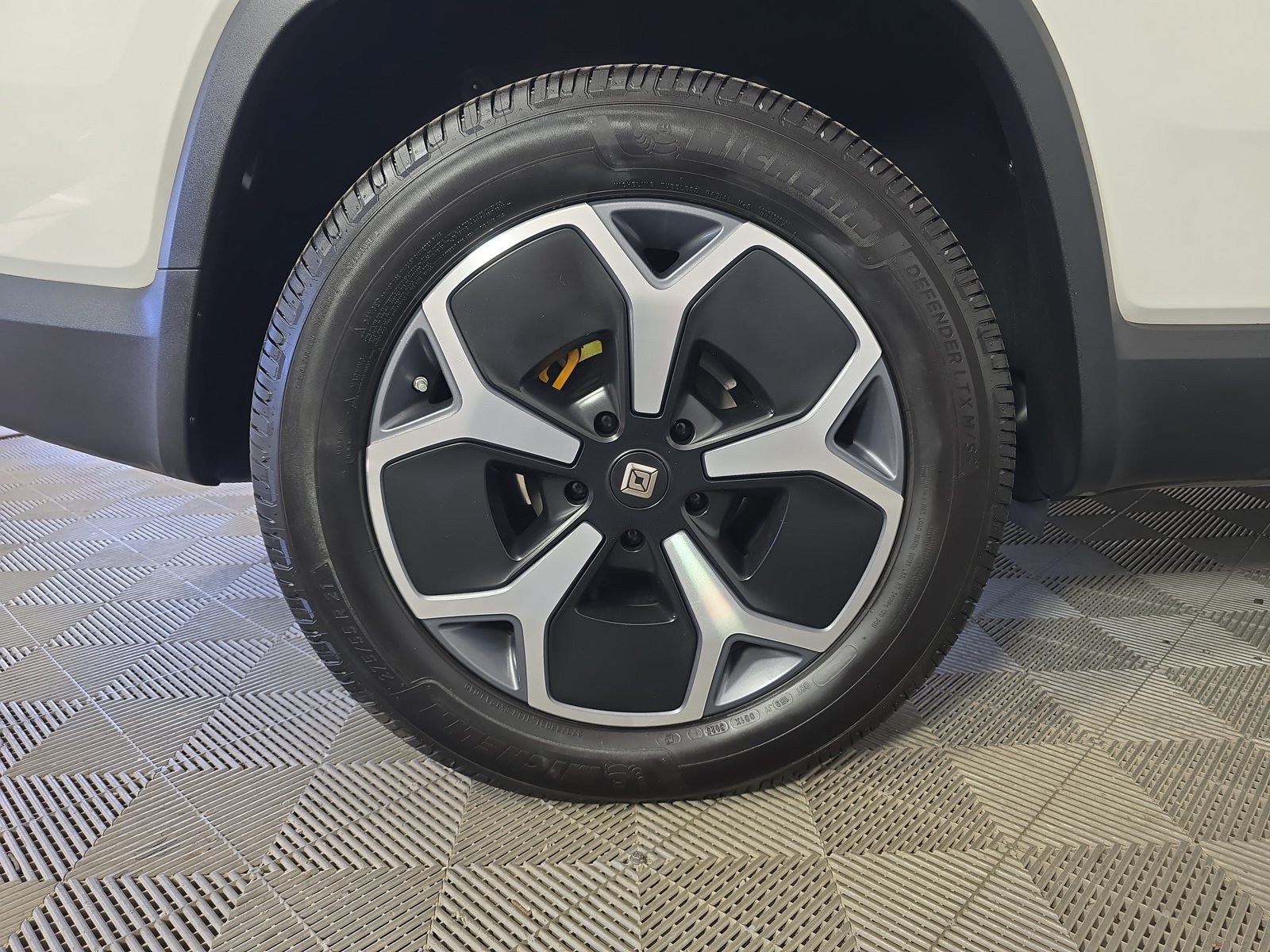 Used 2024 Rivian R1S Adventure Quad AWD/4WD image 12