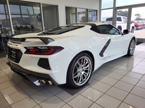 Used 2023 Chevrolet Corvette Stingray Preferred Cpe w/ Z51 Performance Package image 5