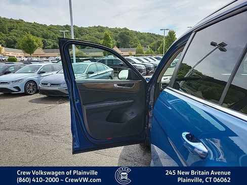 New 2026 Volkswagen Atlas SE image 25