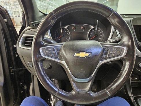Used 2019 Chevrolet Equinox LT FWD image 10