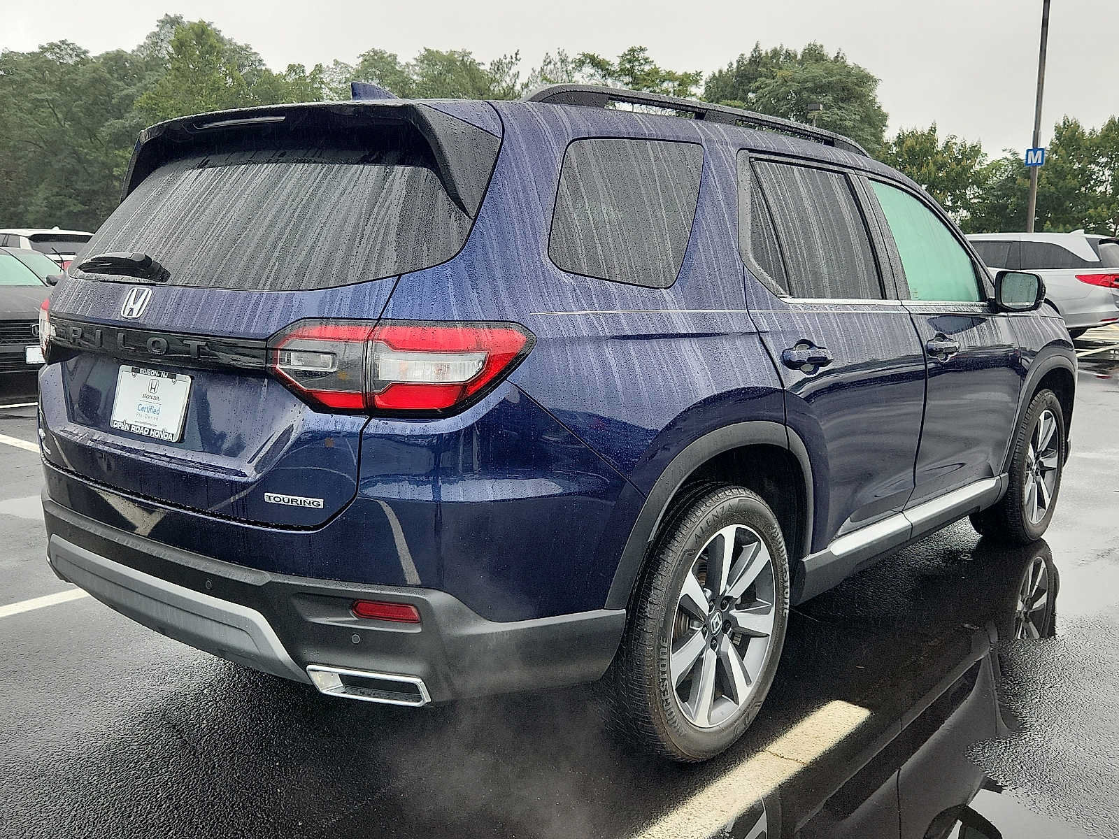 Certified 2025 Honda Pilot Touring image 6
