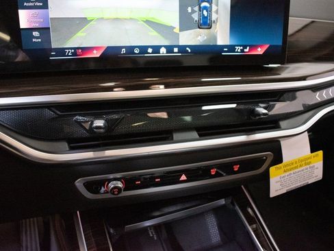 New 2026 BMW X7 xDrive40i image 18