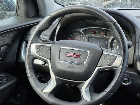 Used 2024 GMC Terrain SLE w/ Driver Convenience Package image 15
