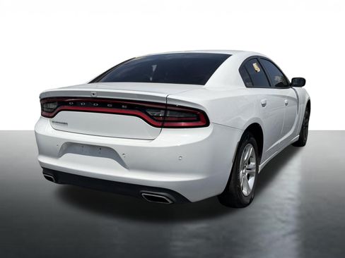 Used 2022 Dodge Charger SXT w/ Leather Interior Group RWD image 7