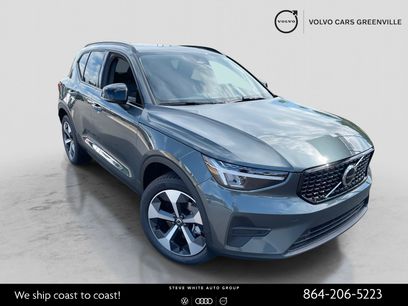 New 2026 Volvo XC40 B4 Core w/ Climate Package