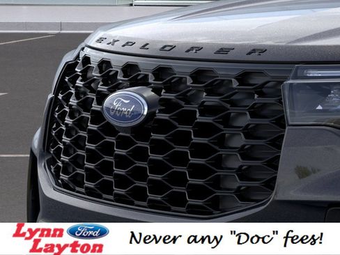 New 2026 Ford Explorer ST-Line RWD image 17