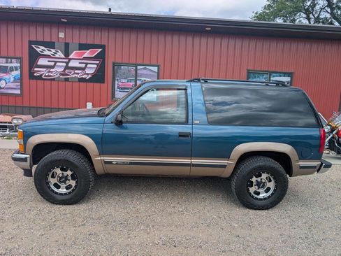 Used 1994 Chevrolet Blazer 4WD image 1
