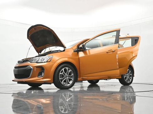Used 2018 Chevrolet Sonic LT FWD image 48