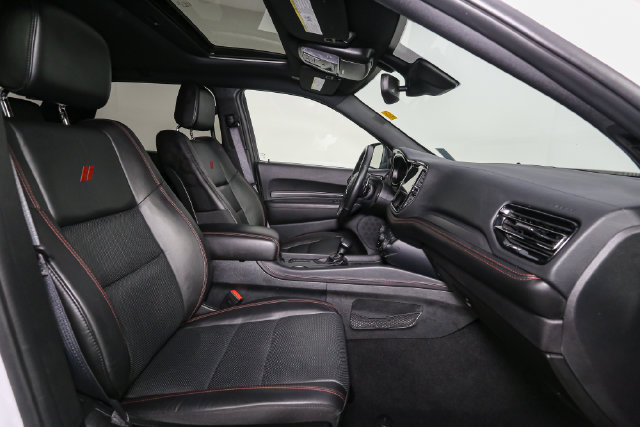 Used 2025 Dodge Durango R/T w/ Blacktop Package AWD/4WD image 18
