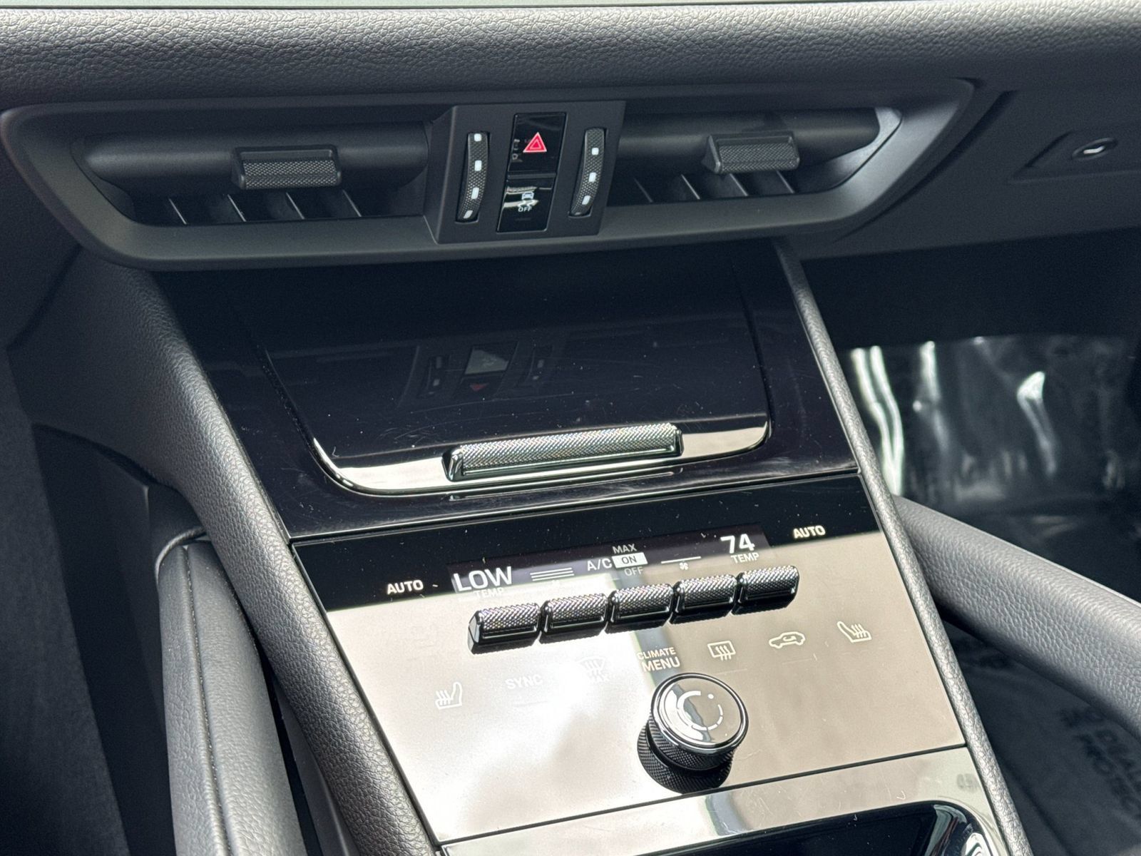 Certified 2026 Porsche Cayenne AWD/4WD image 25