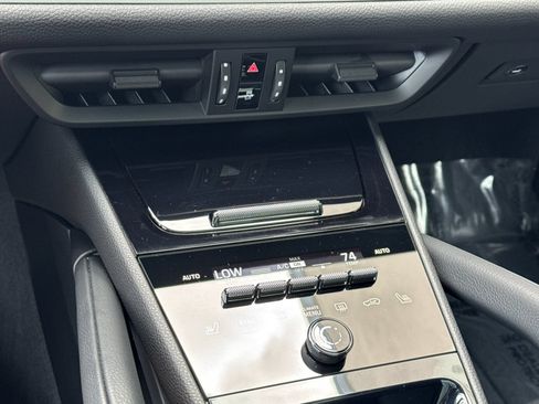 Certified 2026 Porsche Cayenne AWD/4WD image 25