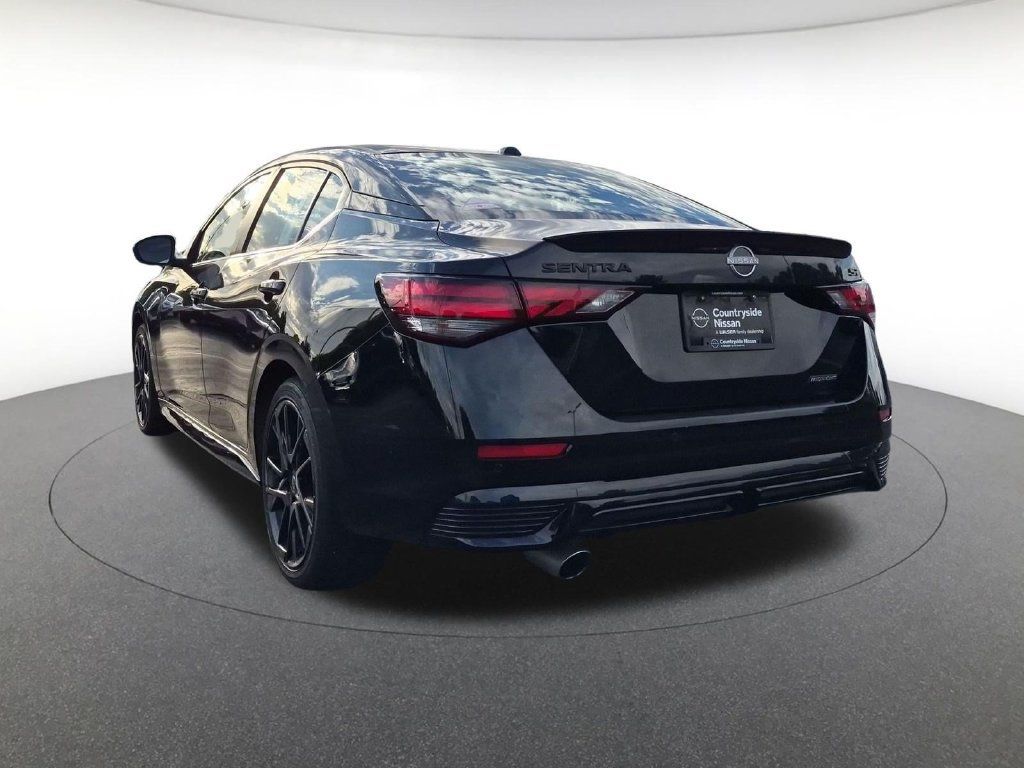 Used 2025 Nissan Sentra SR w/ Midnight Edition FWD image 7