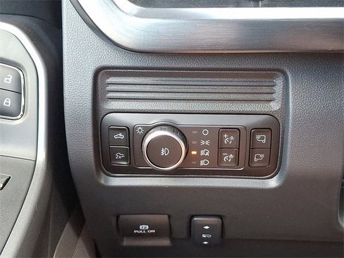 New 2025 Ford F250 Lariat w/ Lariat Ultimate Package image 16