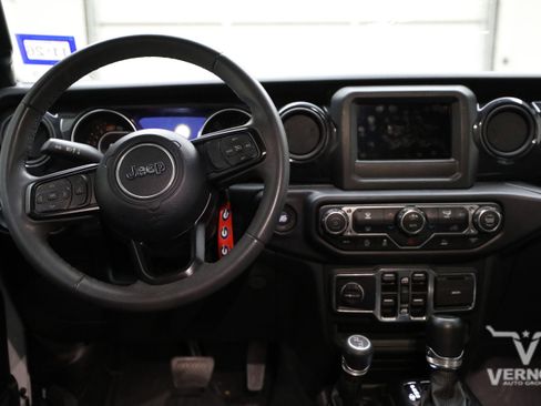 Used 2023 Jeep Wrangler Unlimited Sport AWD/4WD image 8
