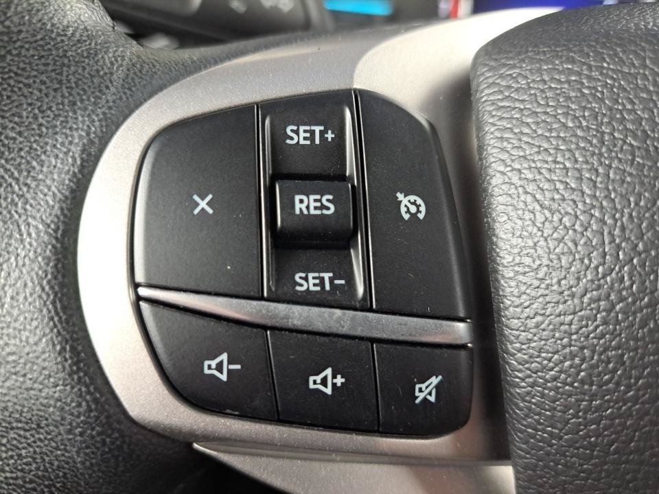 Used 2023 Ford Explorer XLT RWD image 37