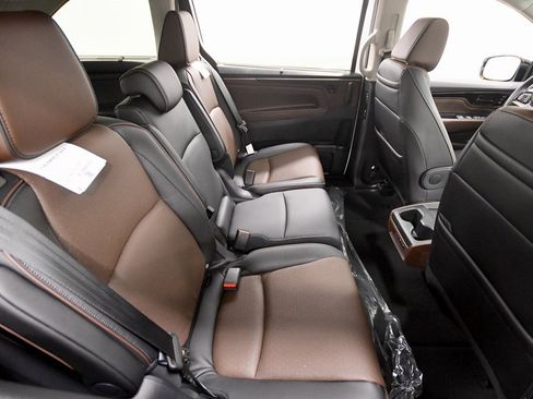 New 2026 Honda Odyssey Elite image 13