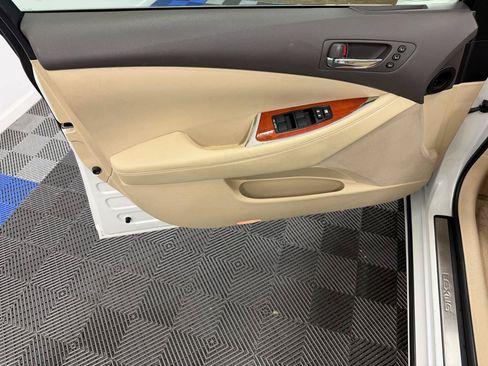 Used 2011 Lexus ES 350 FWD image 5