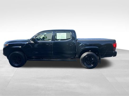Used 2018 Toyota Tacoma SR w/ SR Convenience Package AWD/4WD image 2