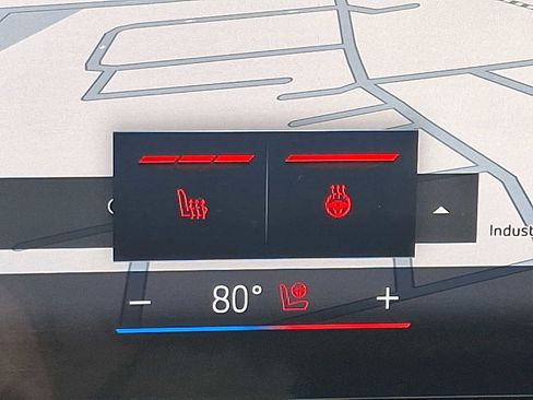 Used 2025 BMW X5 xDrive50e w/ Premium Package image 25