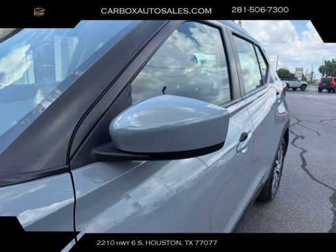 Used 2024 Nissan Kicks SV FWD image 24
