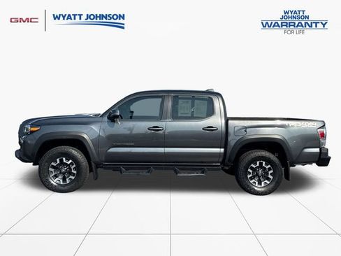 Used 2023 Toyota Tacoma TRD Off-Road w/ Advanced Technology Package AWD/4WD image 2