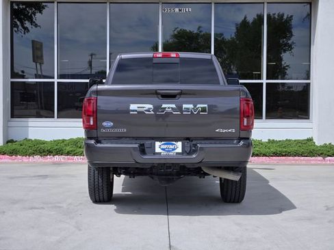 Used 2026 RAM 2500 Laramie AWD/4WD image 6