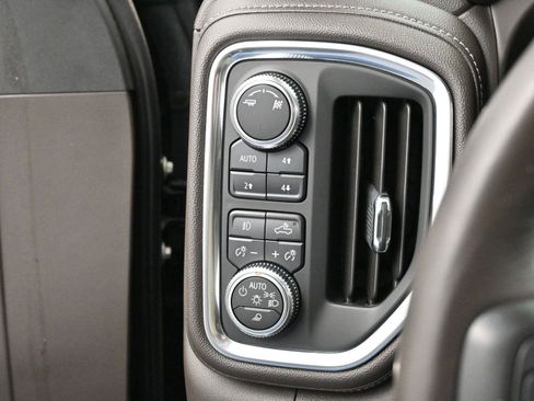 Used 2019 GMC Sierra 1500 SLT w/ SLT Premium Package image 20