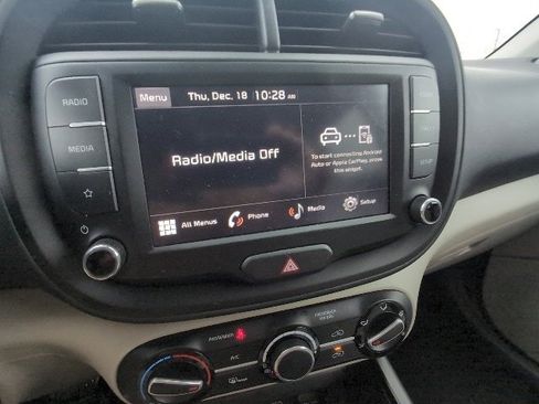 Used 2025 Kia Soul LX w/ LX Technology Package image 11