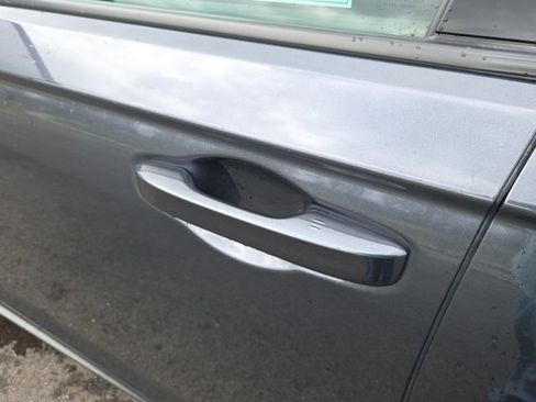 Used 2023 Honda Accord EX image 17