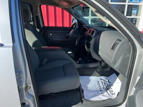Used 2006 Dodge Dakota SLT image 14