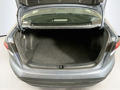 Used 2025 Toyota Corolla LE FWD image 27