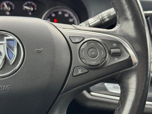 Used 2021 Buick Enclave Essence w/ Sound and Sites Package image 29