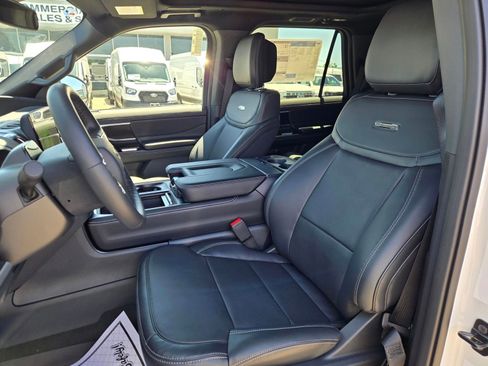 New 2026 Ford Expedition Platinum w/ Stealth Performance Package AWD/4WD image 10