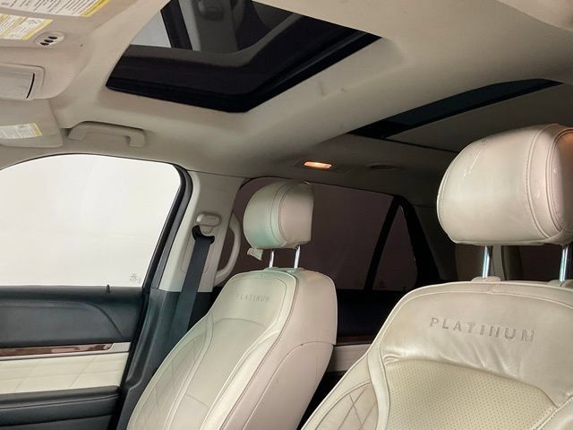 Used 2017 Ford Explorer Platinum AWD/4WD image 13
