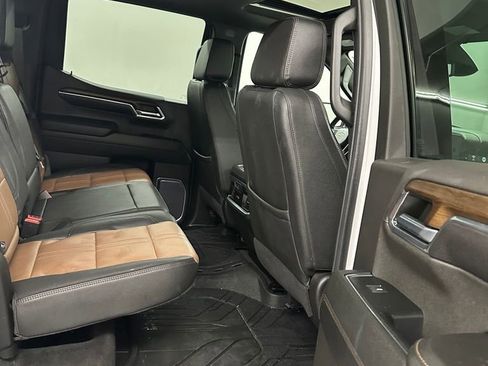Used 2023 Chevrolet Silverado 1500 High Country w/ High Country Premium Package image 37