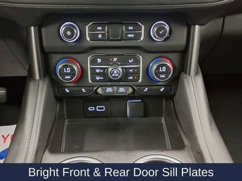 Used 2023 Chevrolet Tahoe LT w/ Luxury Package image 34