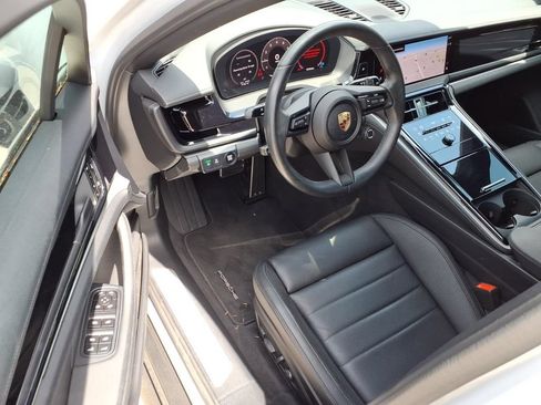 Used 2024 Porsche Panamera RWD image 14