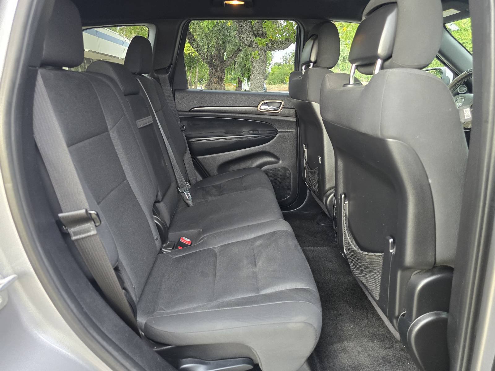 Used 2015 Jeep Grand Cherokee Laredo w/ Quick Order Package 23E RWD image 22