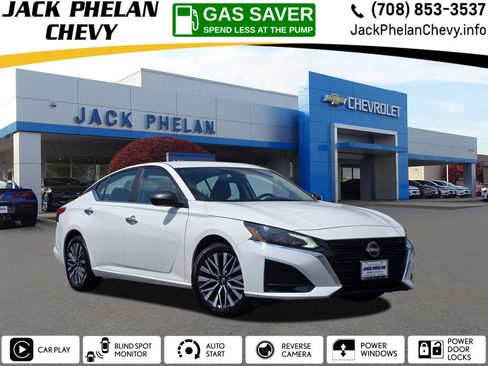 Used 2025 Nissan Altima 2.5 SV FWD image 1