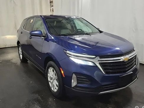 Used 2022 Chevrolet Equinox LT w/ LPO, Cargo Package image 5