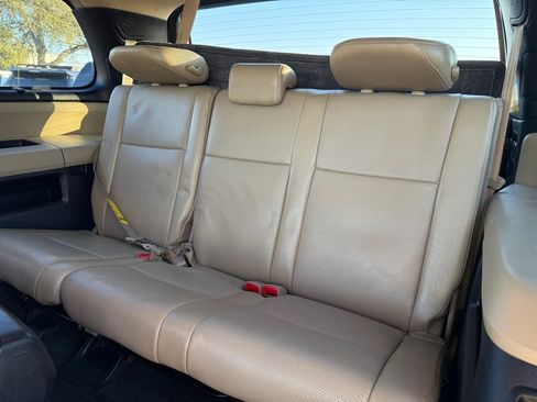 Used 2013 Toyota Sequoia Platinum image 16