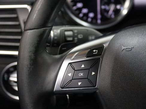 Used 2016 Mercedes-Benz GL 450 4MATIC w/ Premium I Package image 57