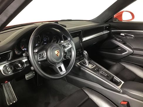Certified 2017 Porsche 911 Turbo AWD/4WD image 4