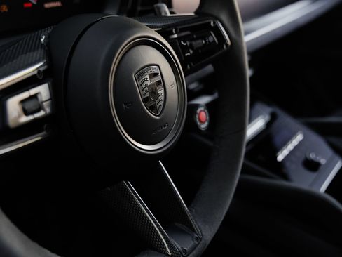 Certified 2025 Porsche Cayenne Turbo GT AWD/4WD image 22