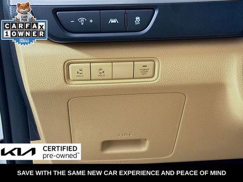 Used 2024 Kia Carnival LX FWD image 12