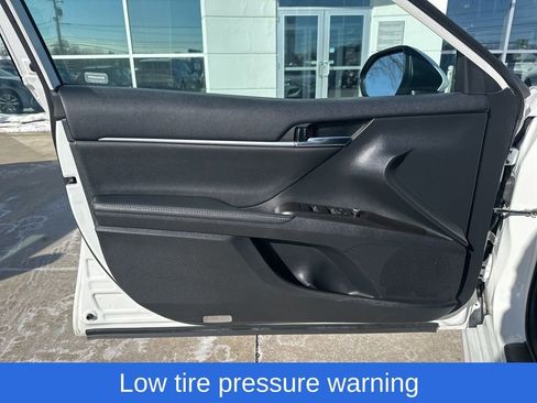 Used 2022 Toyota Camry XSE w/ Navigation Package image 14