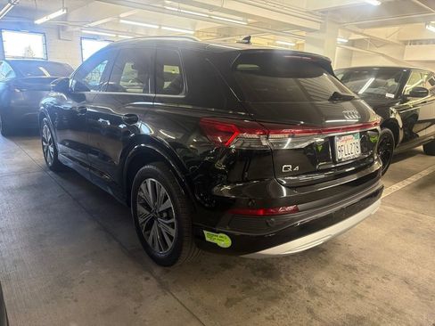 Used 2023 Audi Q4 e-tron Premium Plus RWD image 5