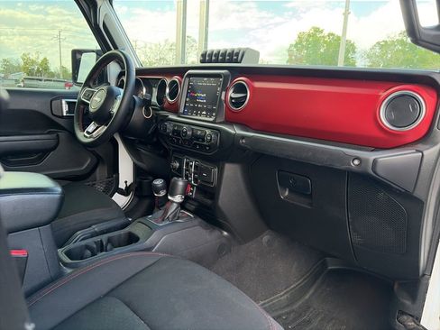 Used 2022 Jeep Gladiator Rubicon w/ Trailer Tow Package image 10